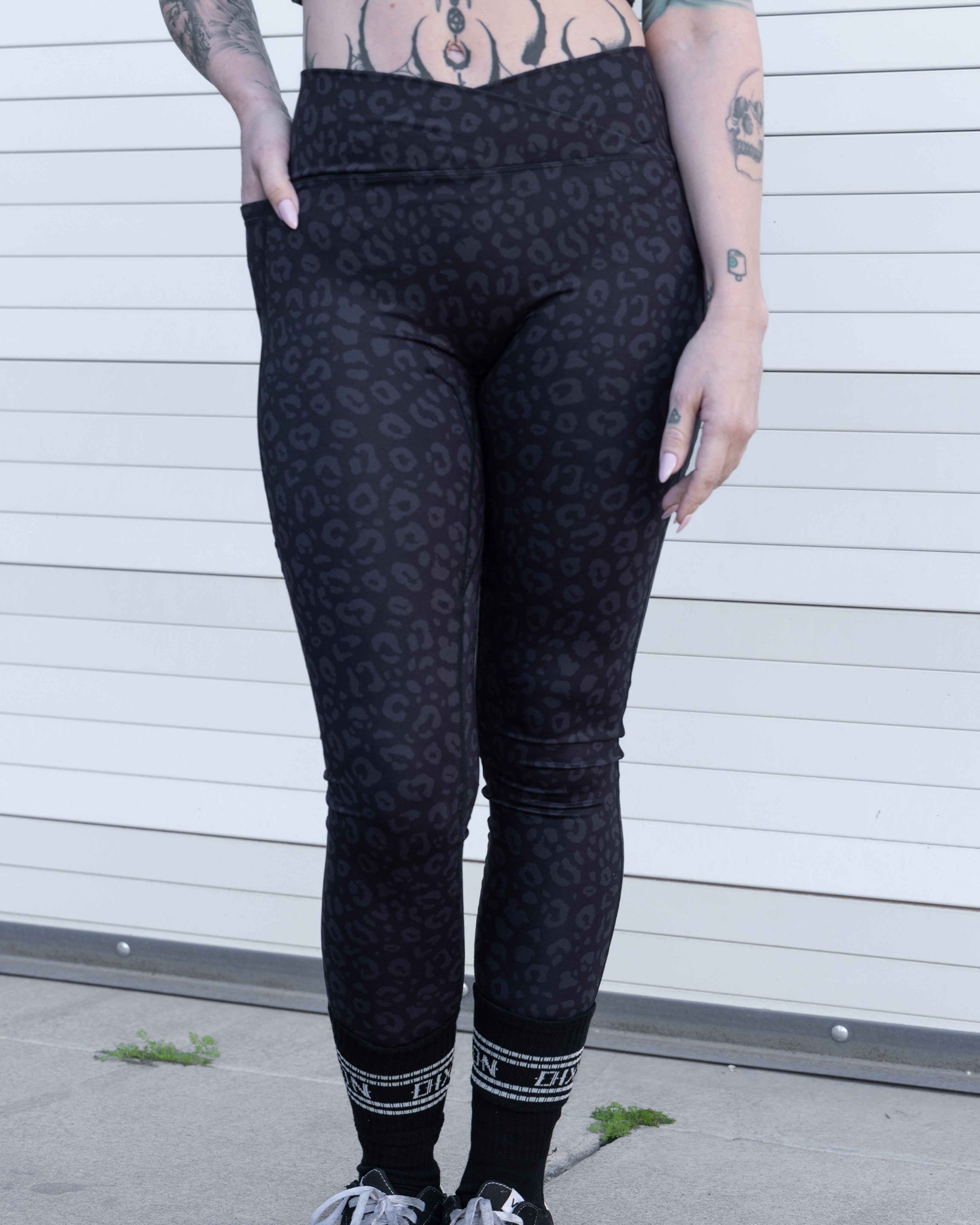 Women's Untamed Leggings - Black Leopard view 3