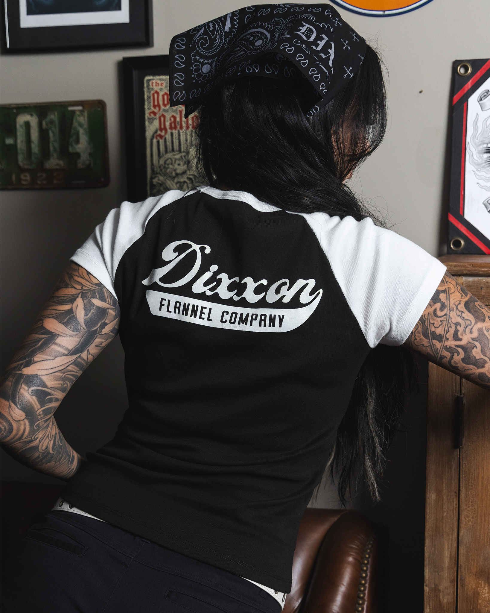 Women's Master Link Raglan Tee - White & Black view 2