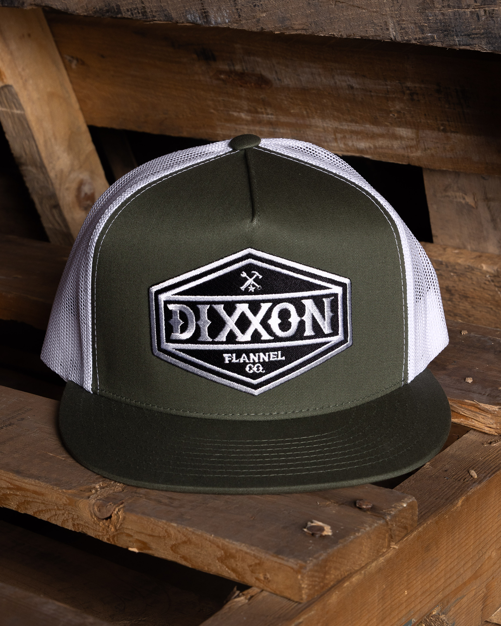 Foundry Shield Flat Bill Trucker Snapback - Black & White - view 5