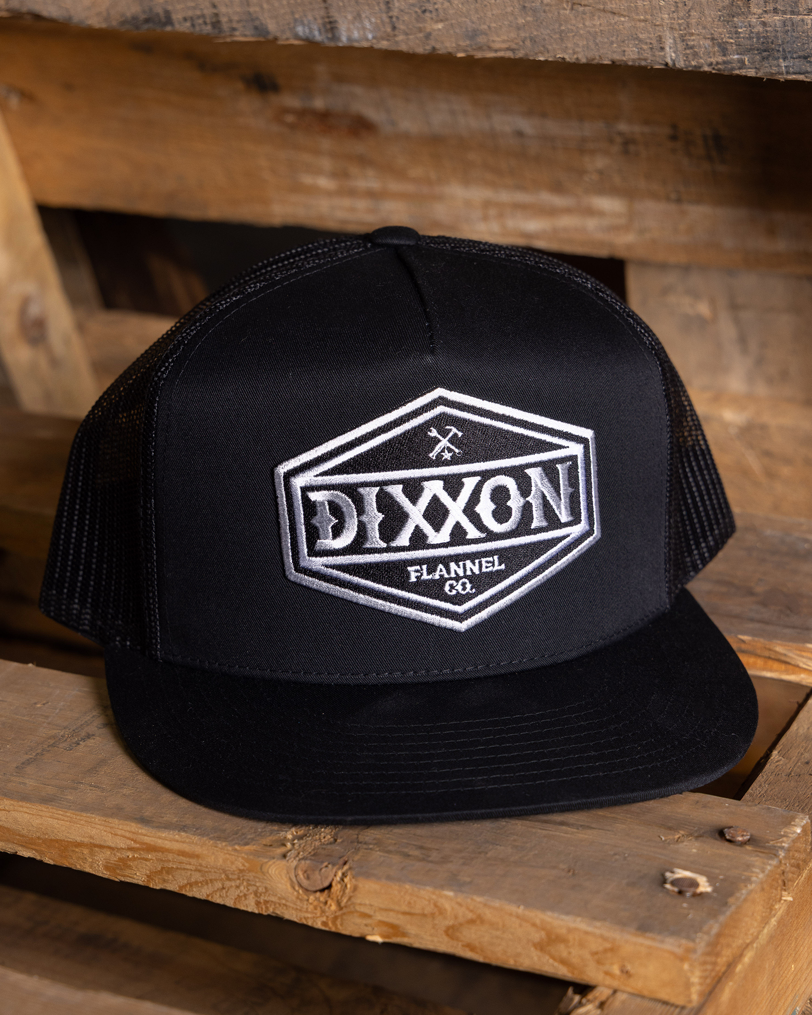 Foundry Shield Flat Bill Trucker Snapback - Black & White - view 6