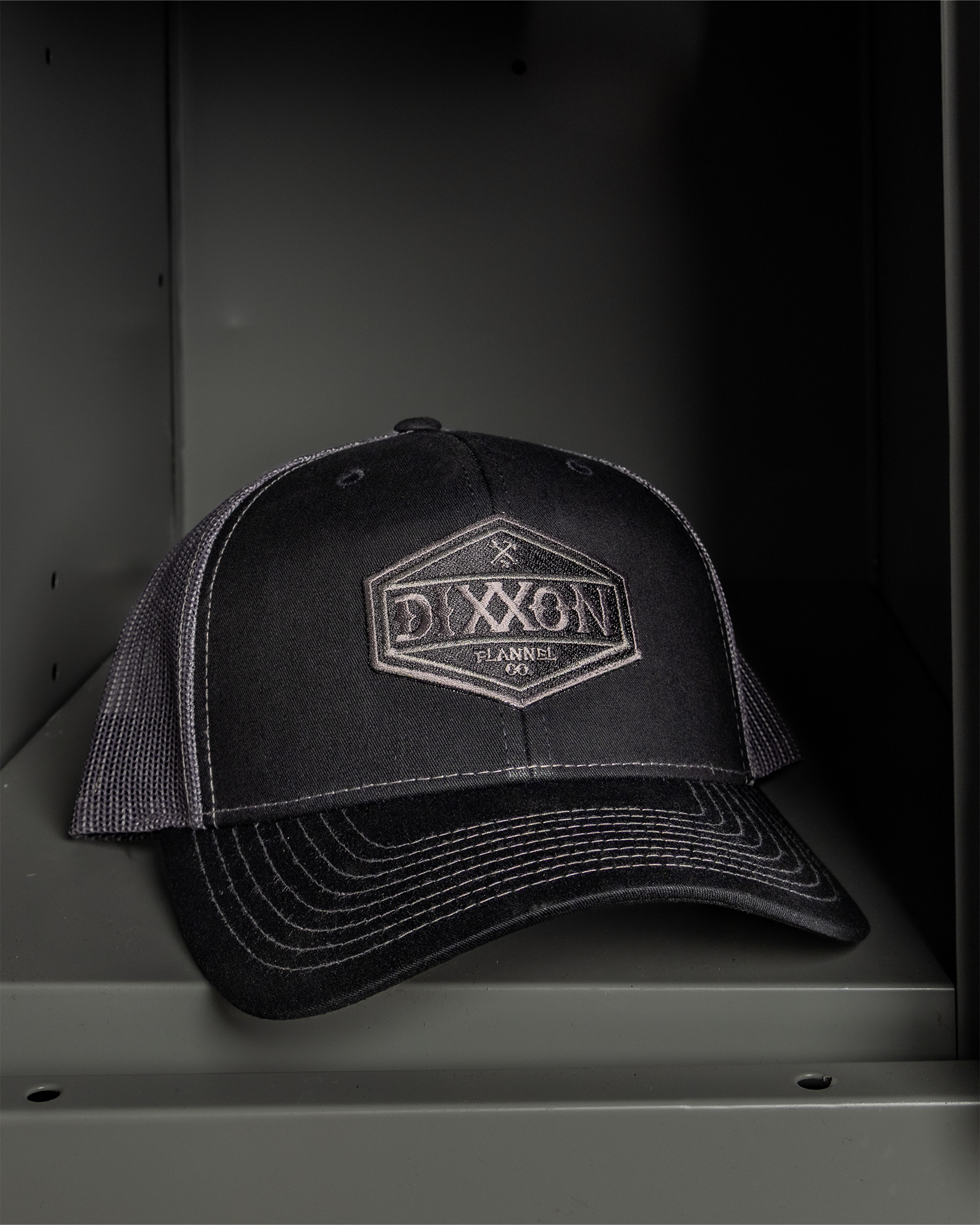 Foundry Shield Curved Bill Trucker Snapback - Black & Gray - view 4