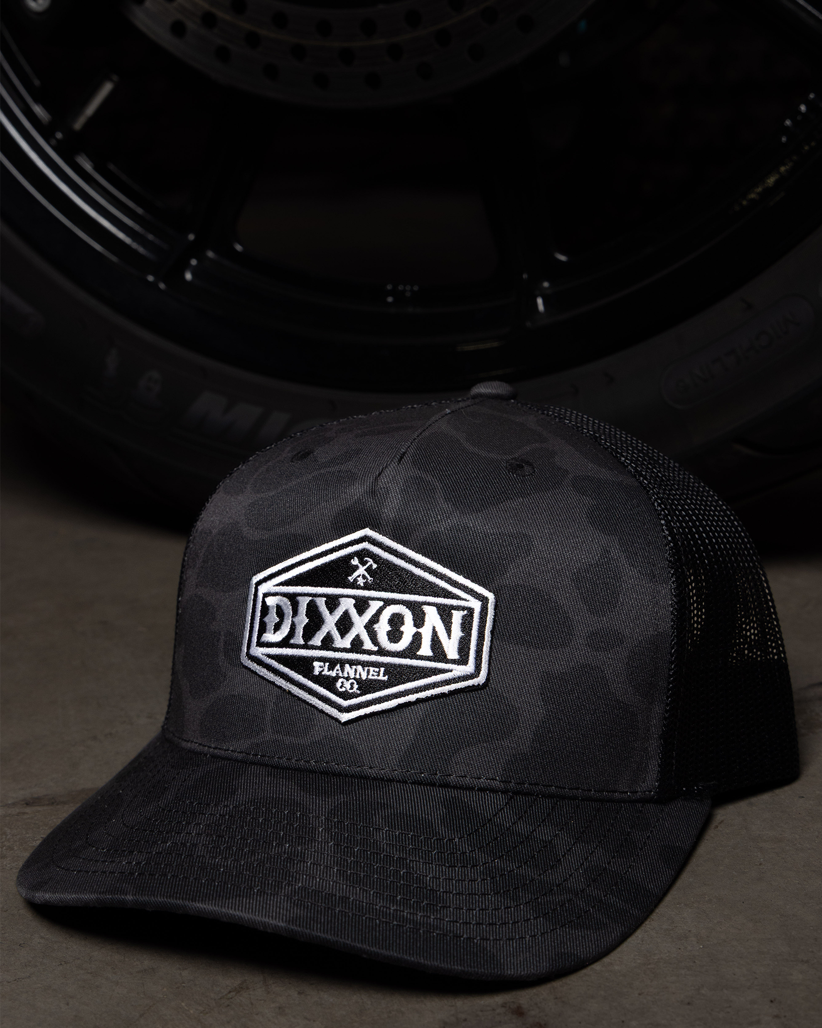 Foundry Shield Curved Bill Trucker Snapback - Black & White - view 5