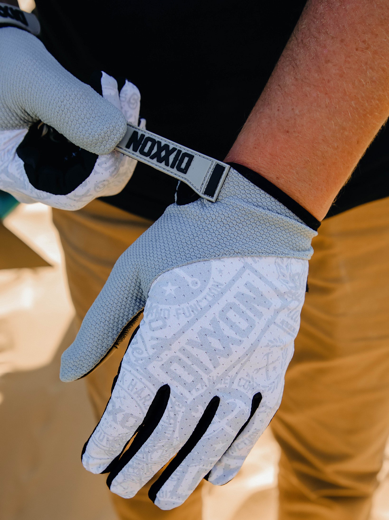 Waterproof Latex Dry Glove w/Liner for ISS Suits and Atares Kit