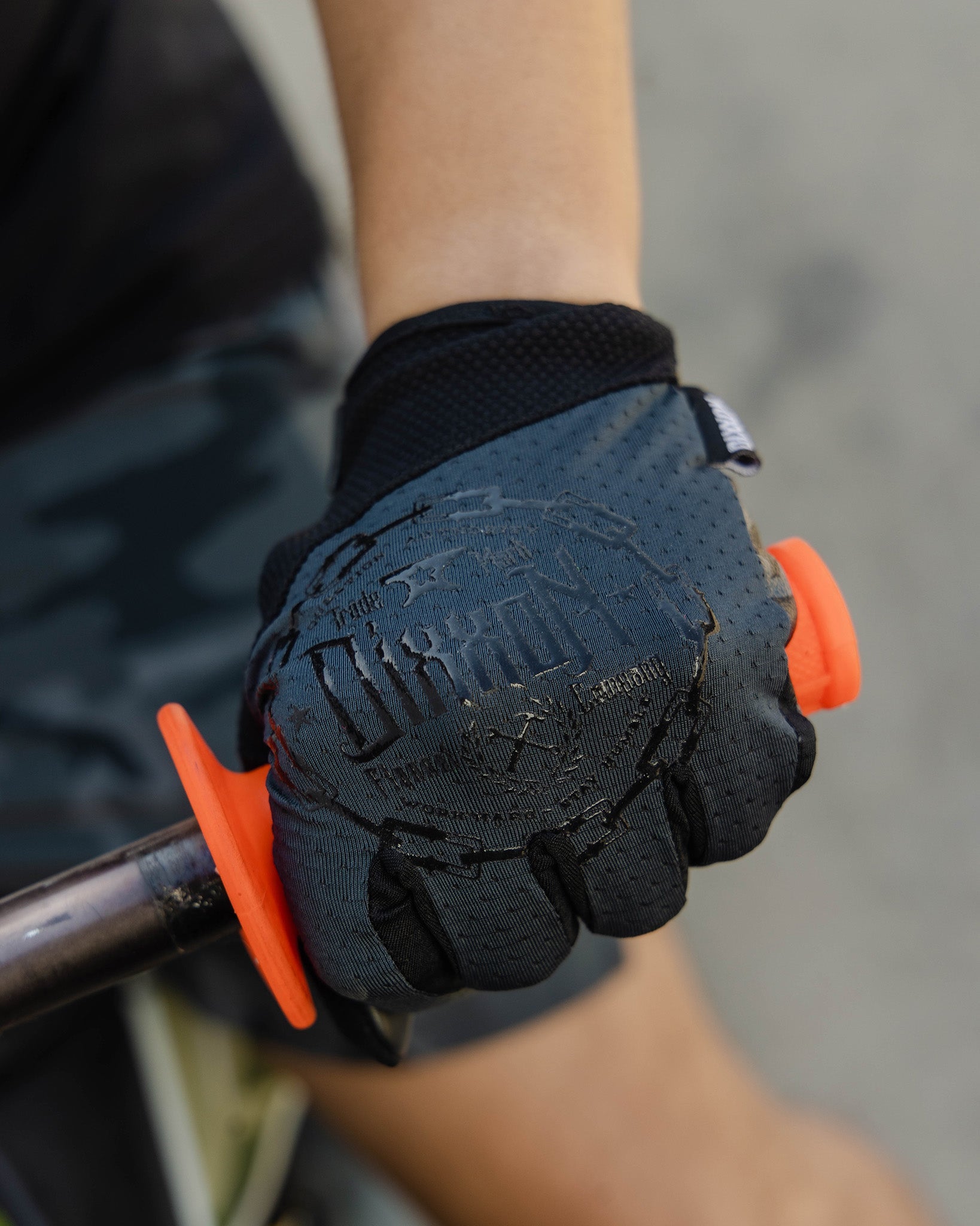 Chains Moto Gloves - Gray - Dixxon Flannel Co.