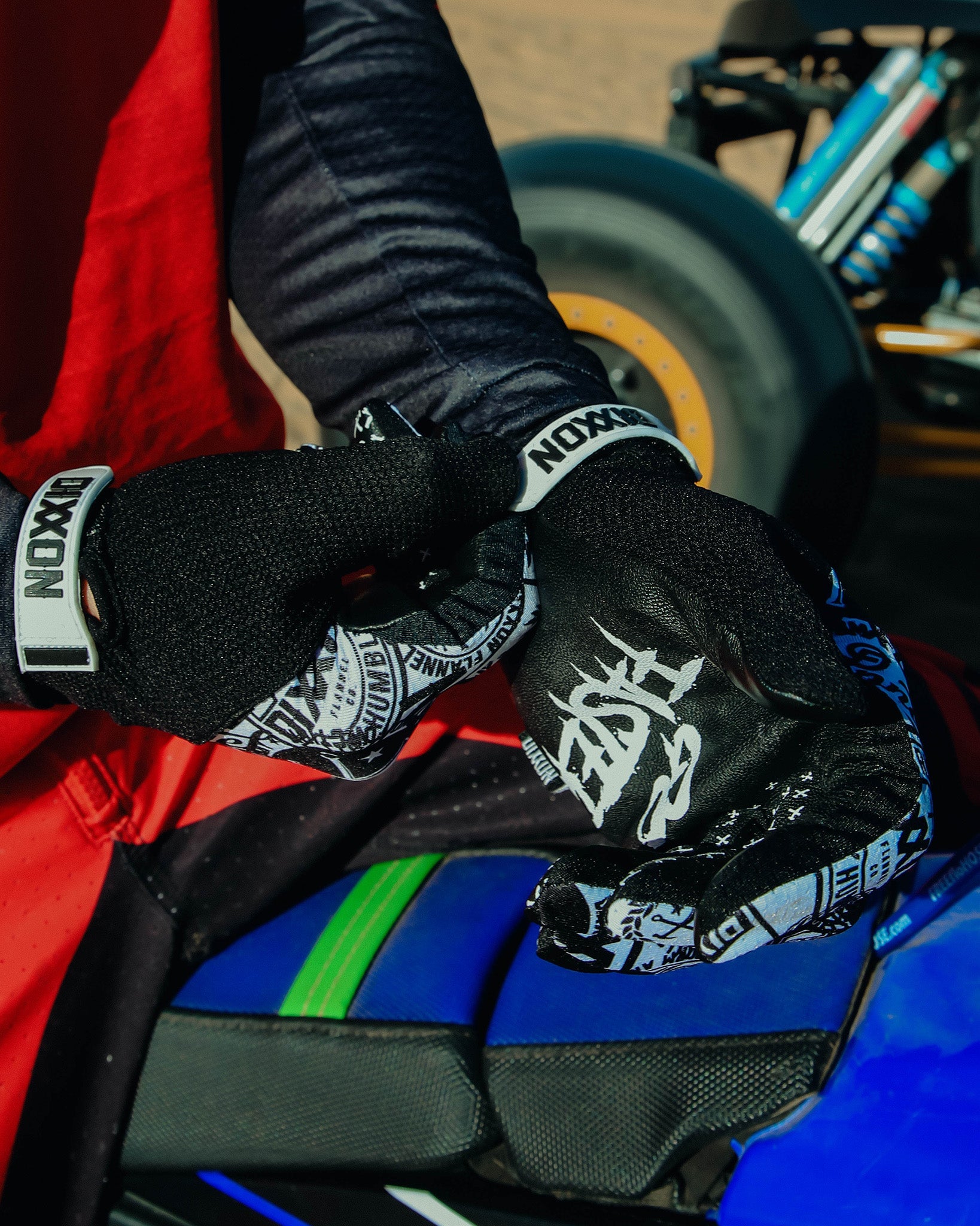 Corpo Overload Moto Gloves - Black & White - Dixxon Flannel Co.