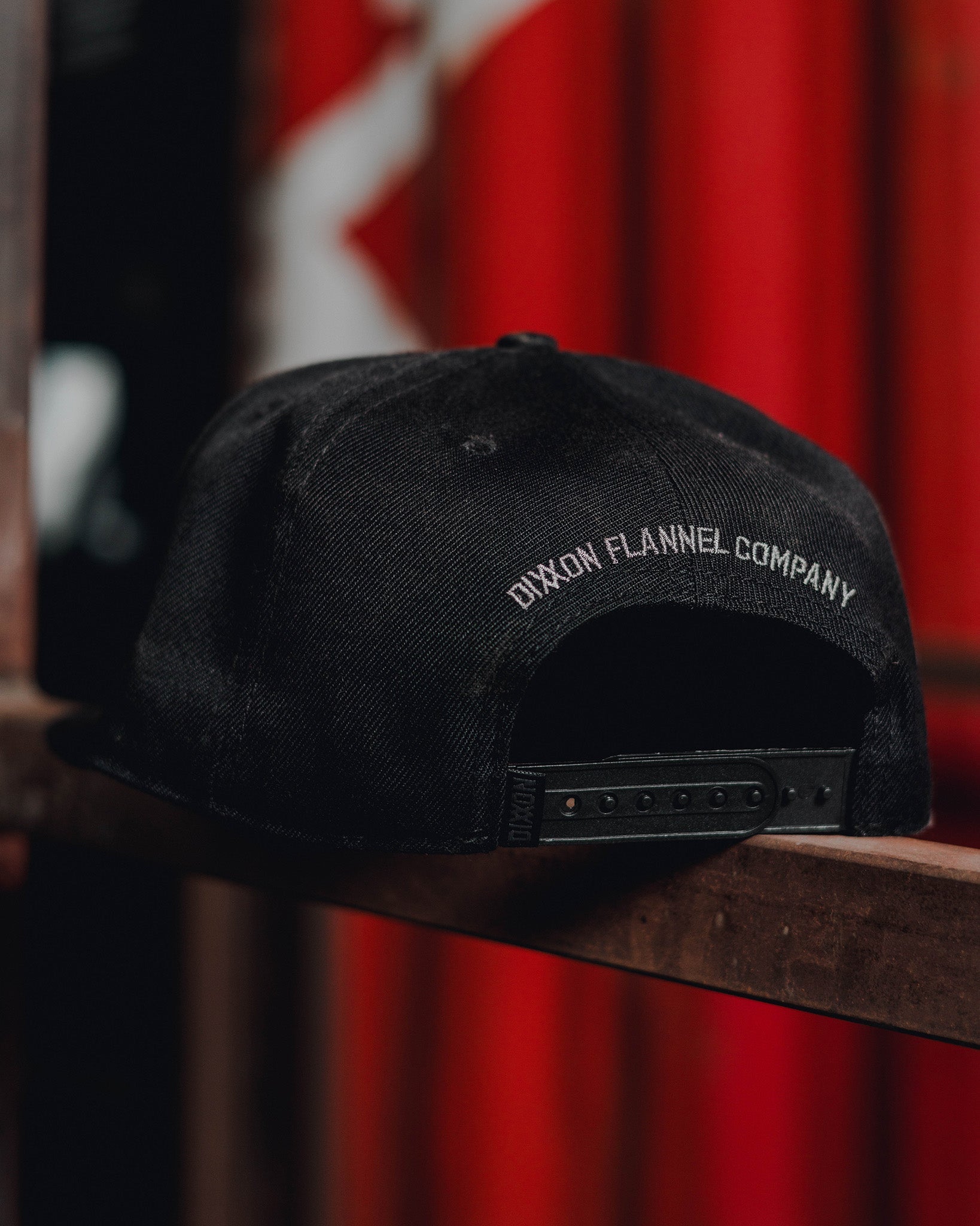 Gray Cruz Flat Bill Snaback - Black - Dixxon Flannel Co.