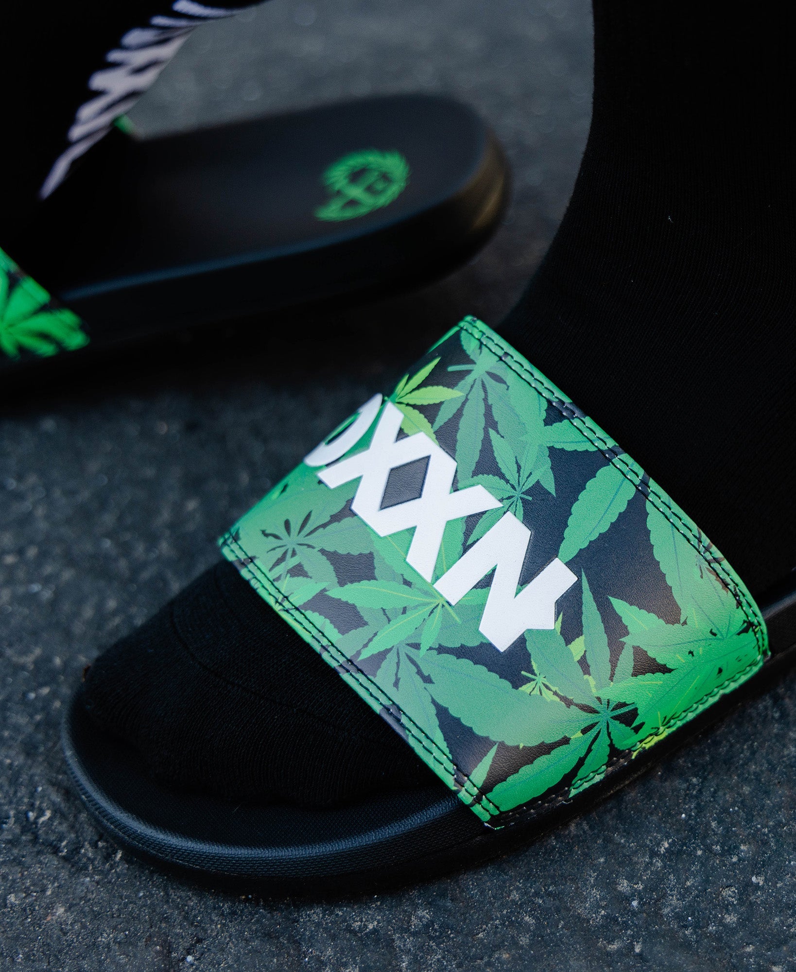 Green Room Slides - Dixxon Flannel Co.