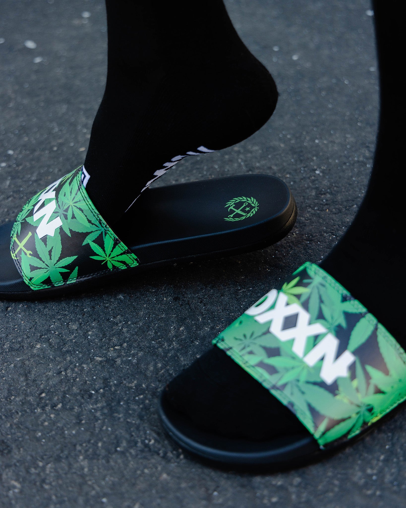 Green Room Slides - Dixxon Flannel Co.