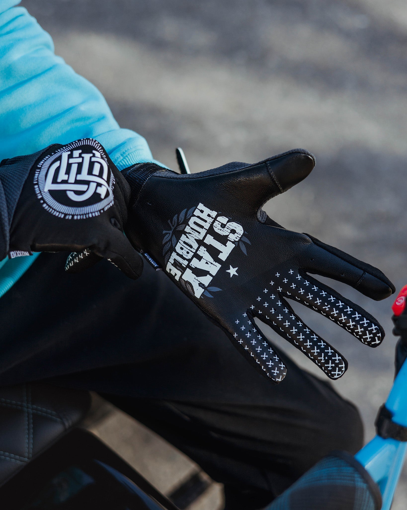 Insignia Moto Gloves | Dixxon Flannel Co.