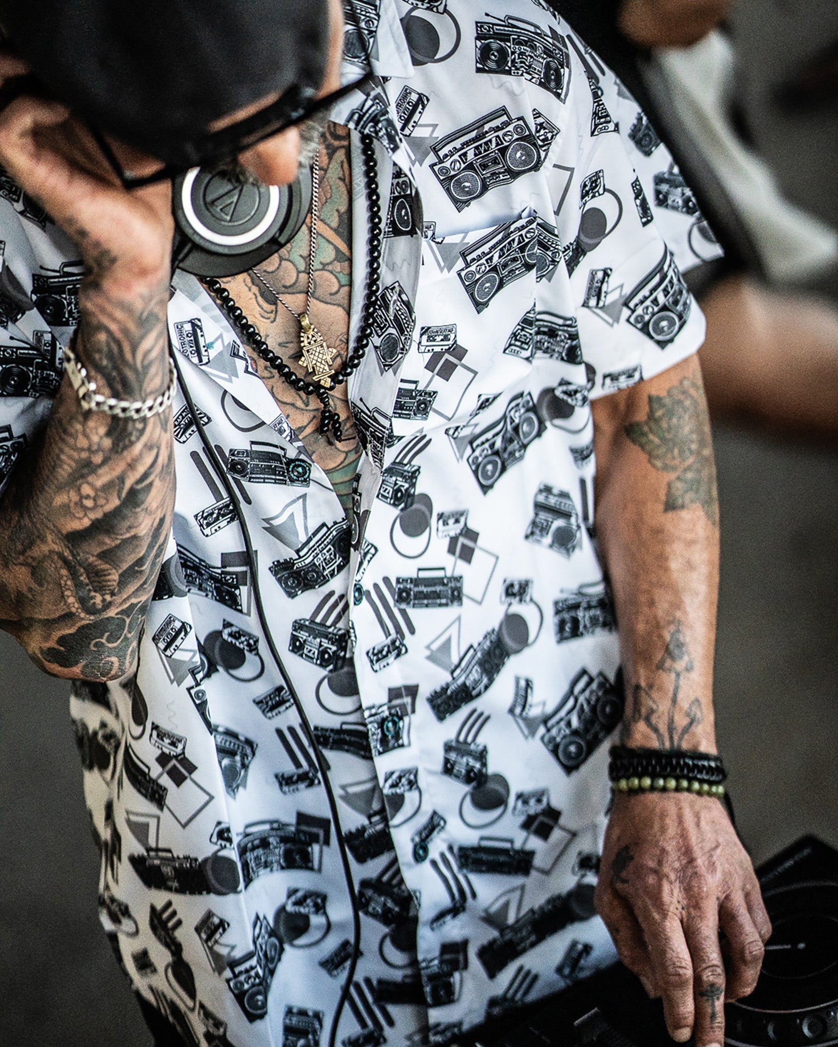 Livin' Out Loud Short Sleeve - Dixxon Flannel Co.