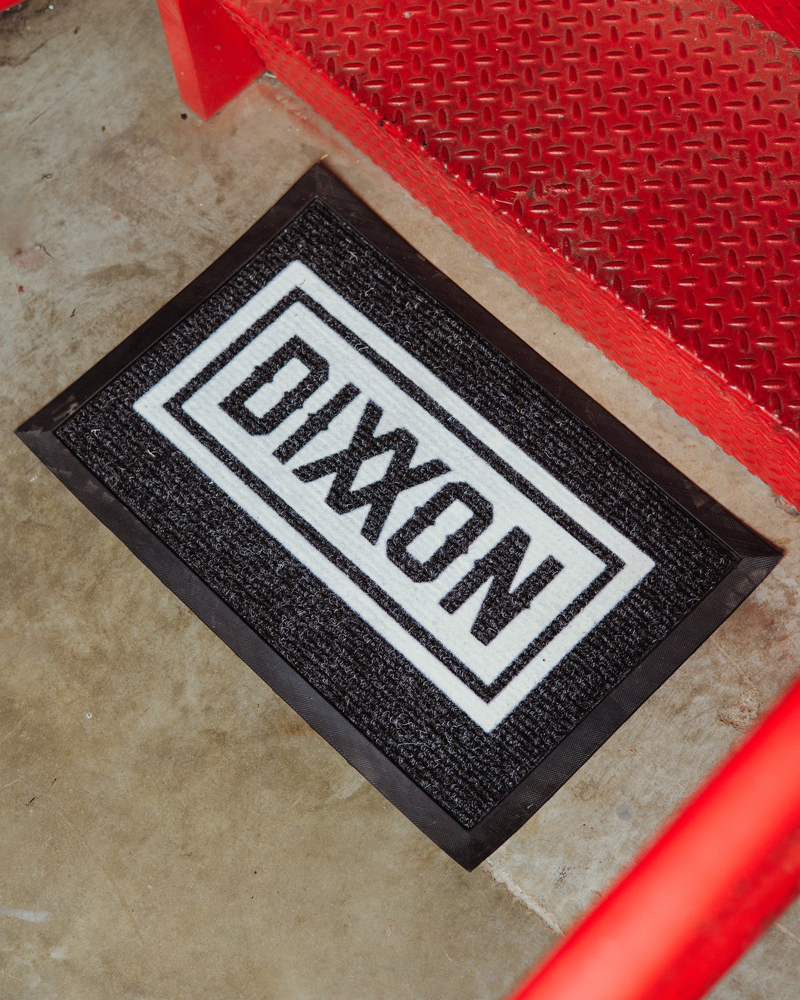 White Bar Indoor Mat - Black - Dixxon Flannel Co.