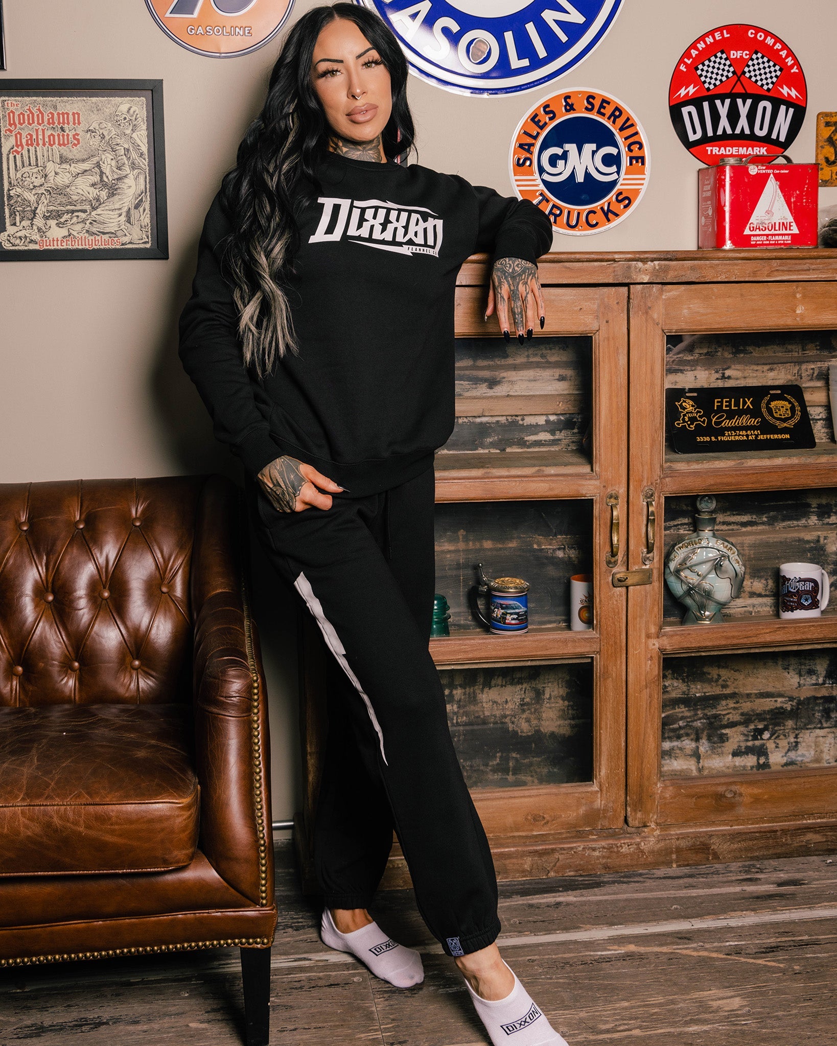 Women's Bolt Crewneck Sweatshirt - Black - Dixxon Flannel Co.