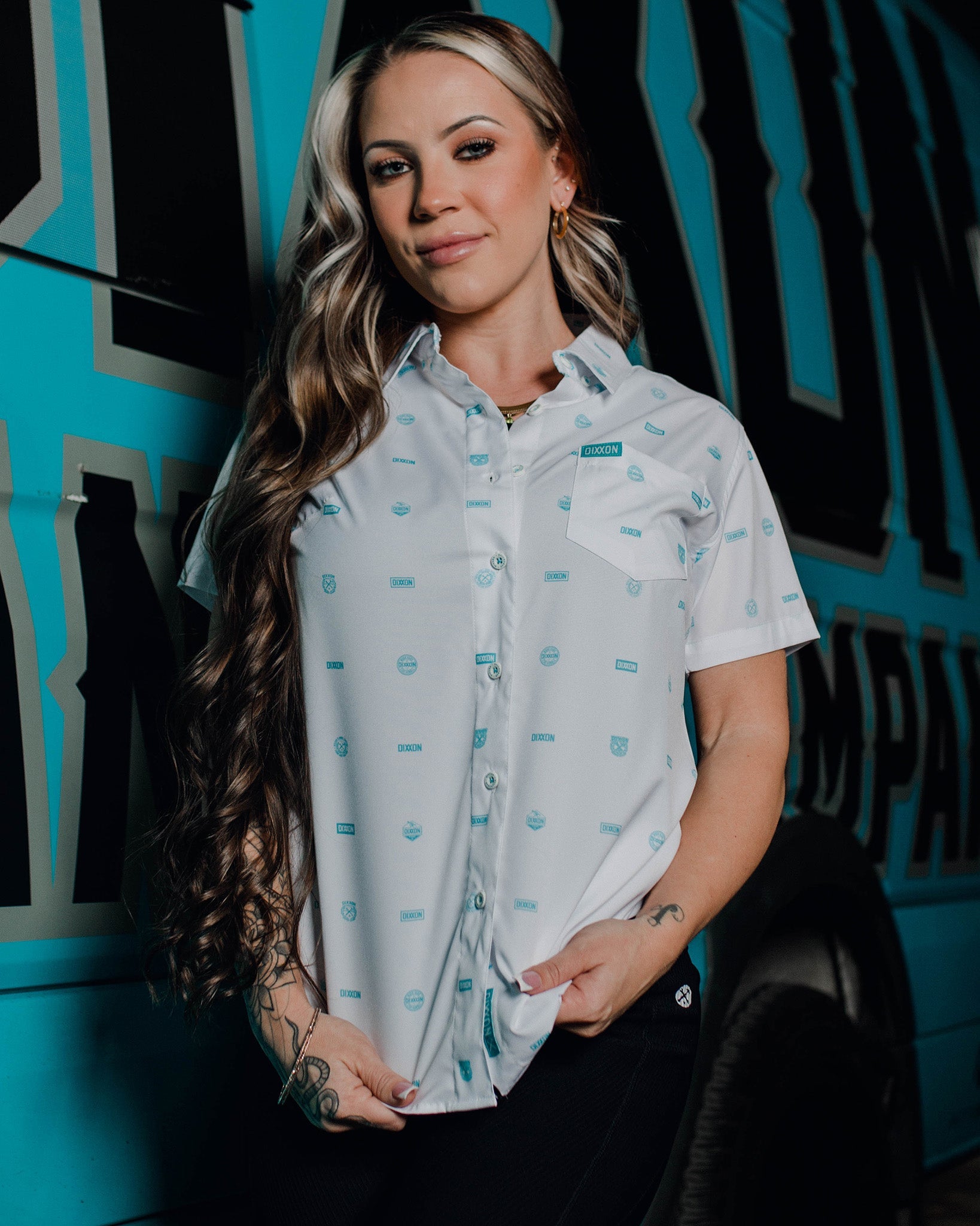 Women's Executive Short Sleeve - White & Tiffany | Dixxon