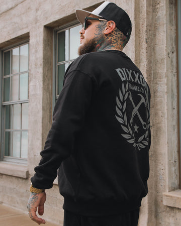 gray-sketchy-crest-crewneck-